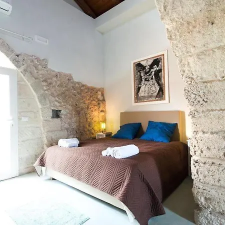 Zona Erchie Piccolo Sleeps 8 Pool Air Con