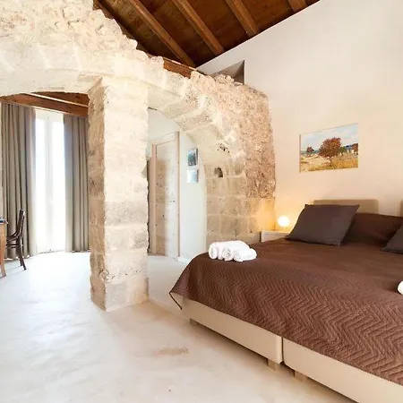 Feriehus Zona Erchie Piccolo Sleeps 8 Pool Air Con *